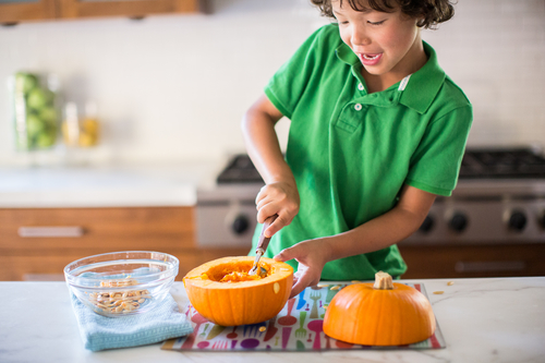 roasting pumpkin seeds | the 52 new foods challenge | scoop